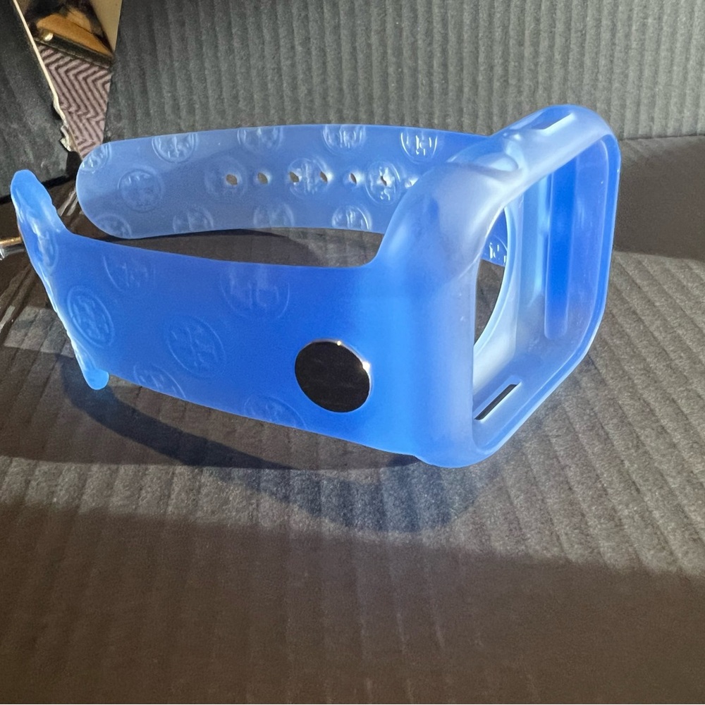 Tory Burch Vibrant Blue Smartwatch Case - Picture 4 of 6